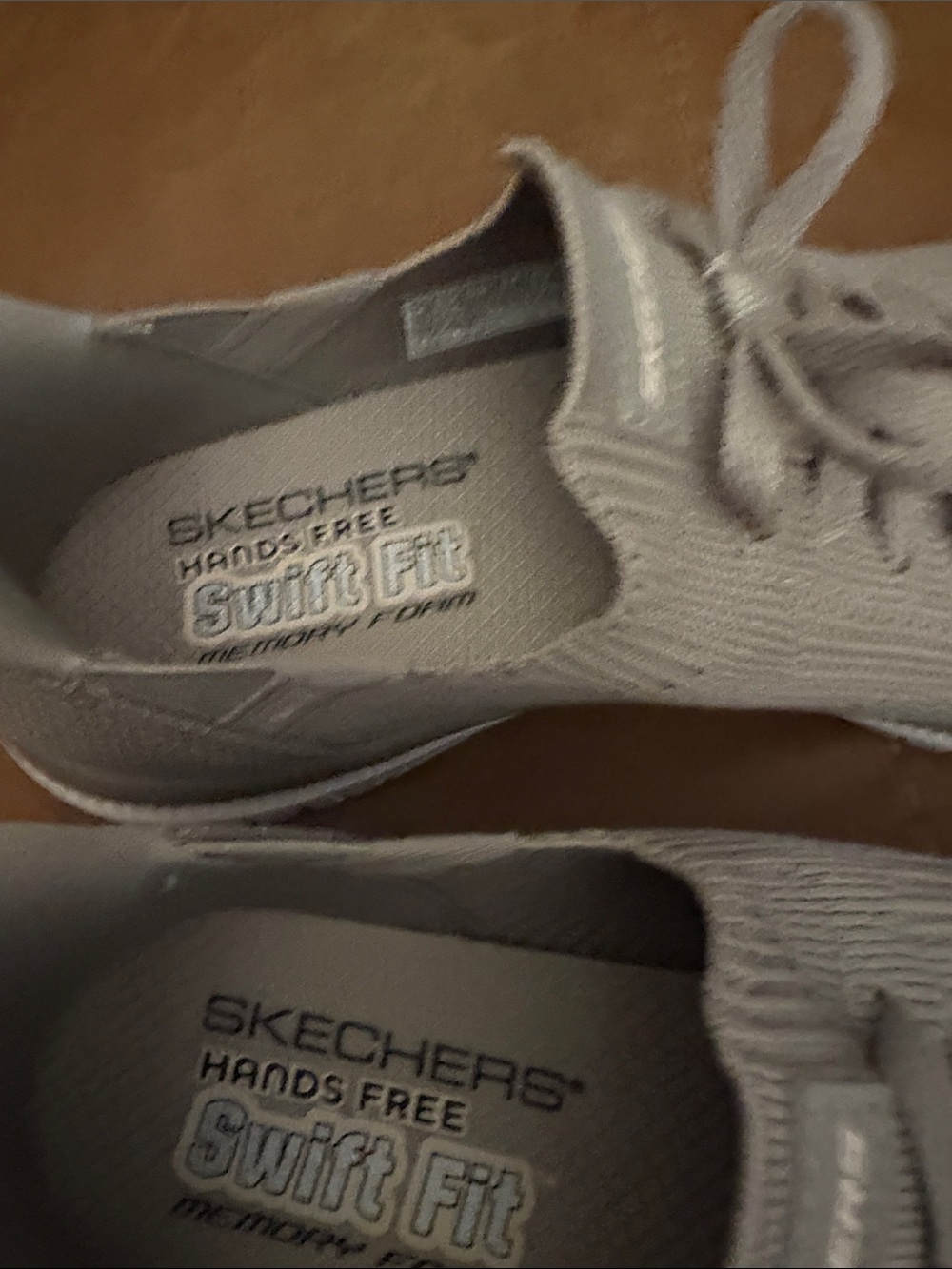 Skechers Swift Fit Virtue Slip-Ins Sneakers Taupe/Gray 9 EUC - Picture 8 of 10